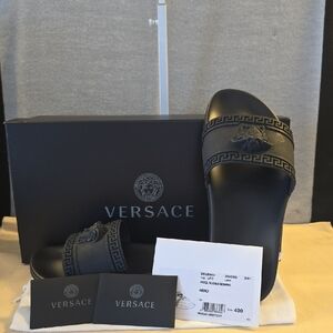Versace Men's Pool Slide Size 40